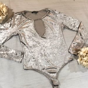 3/$25 Metallic velvet bodysuit